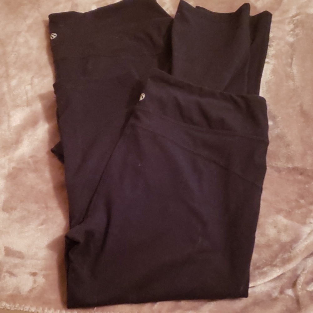 Black and light blue workout leggings